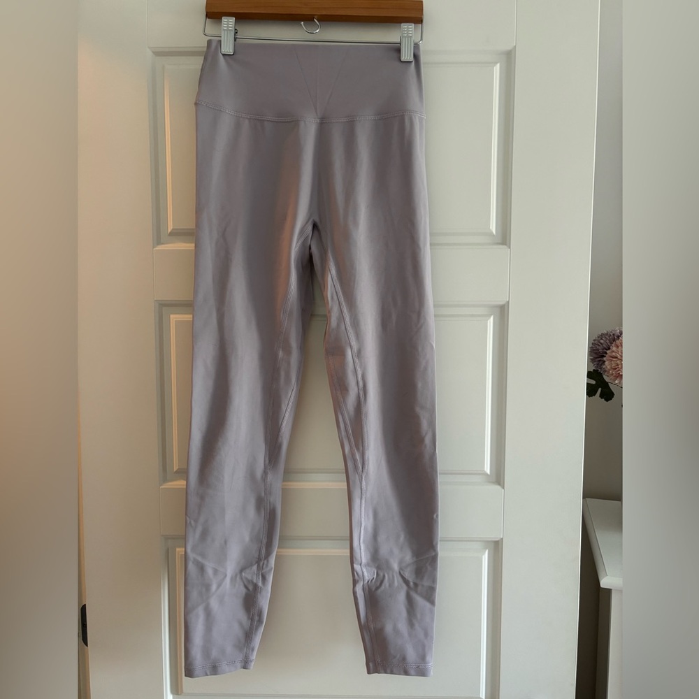 PRE-OWNED Azur Fit Women's Lilac High-Waist Leggings | M